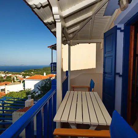 Fantasia House Hostel *